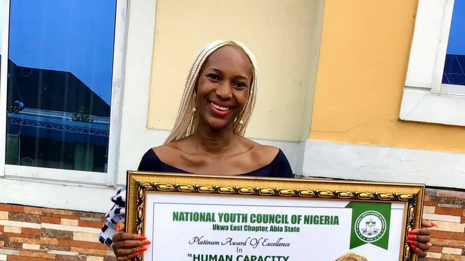 Hon. Councillor Celia Osakwe-Hibbert recieves Platinum Award of Excellence in Human Capacity Development in Imo State
